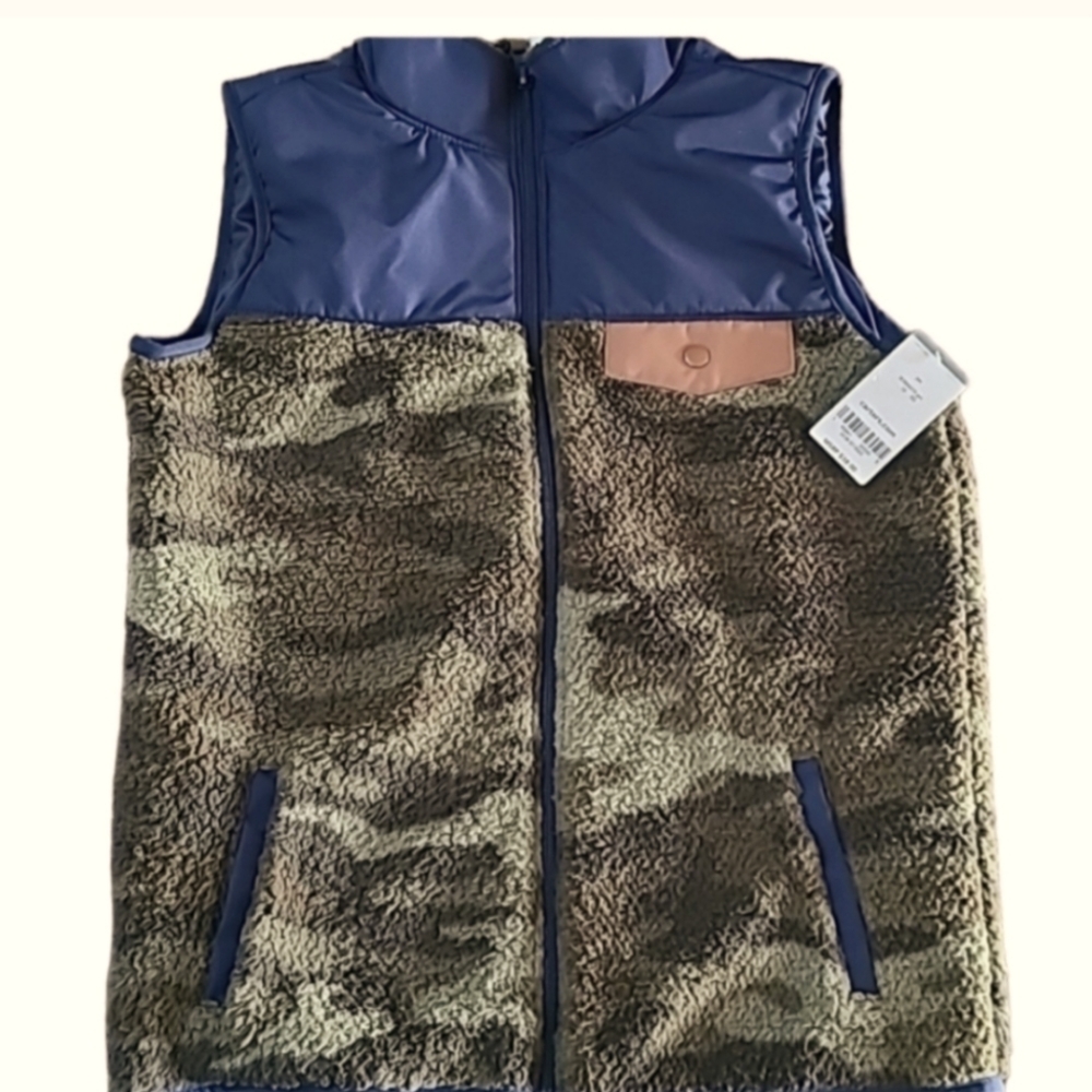 CARTERS BRAND YOUNG BOYS GREEN CAMO VEST SIZE 5A